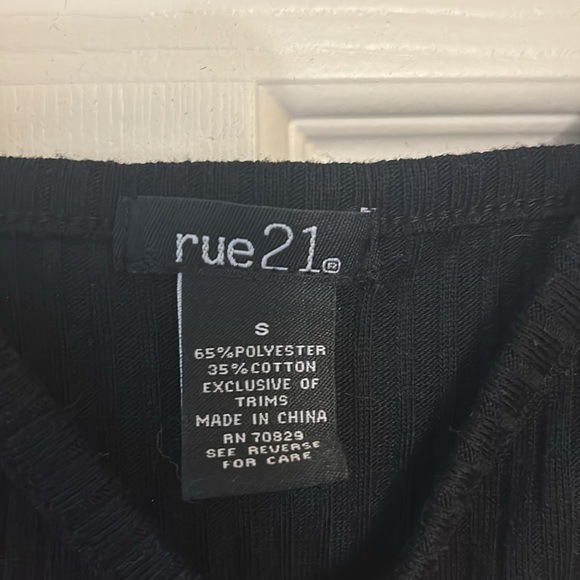 Black Rue21 Tank - Picture 4 of 5